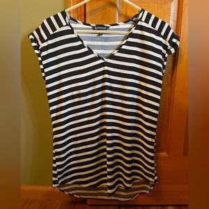 Express silky tee. Women’s size small. Black and white stripes.